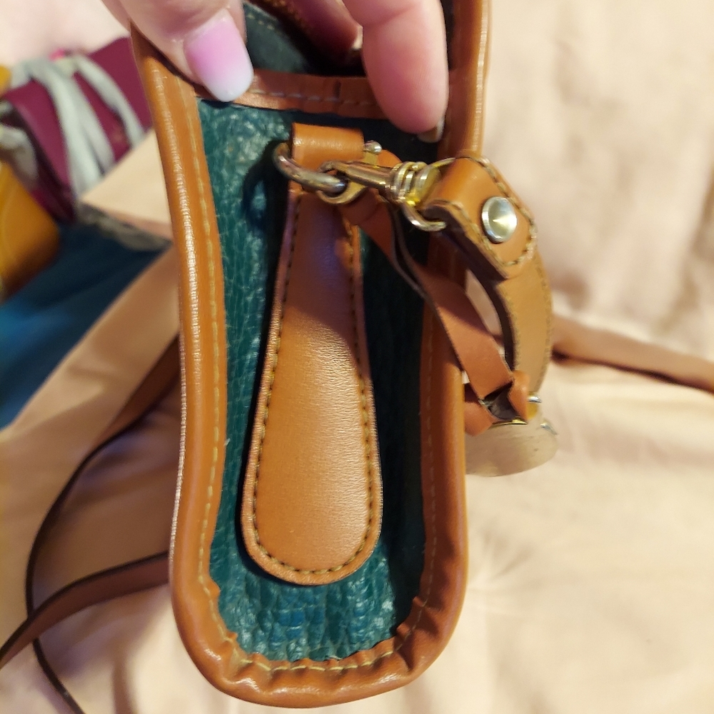 Vintage Dooney & Bourke - Picture 5 of 11
